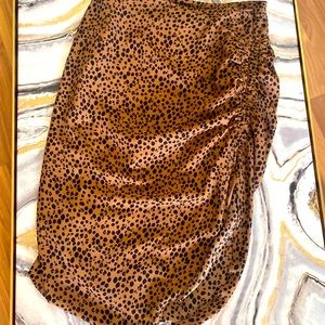 Leopard print midi pencil skirt